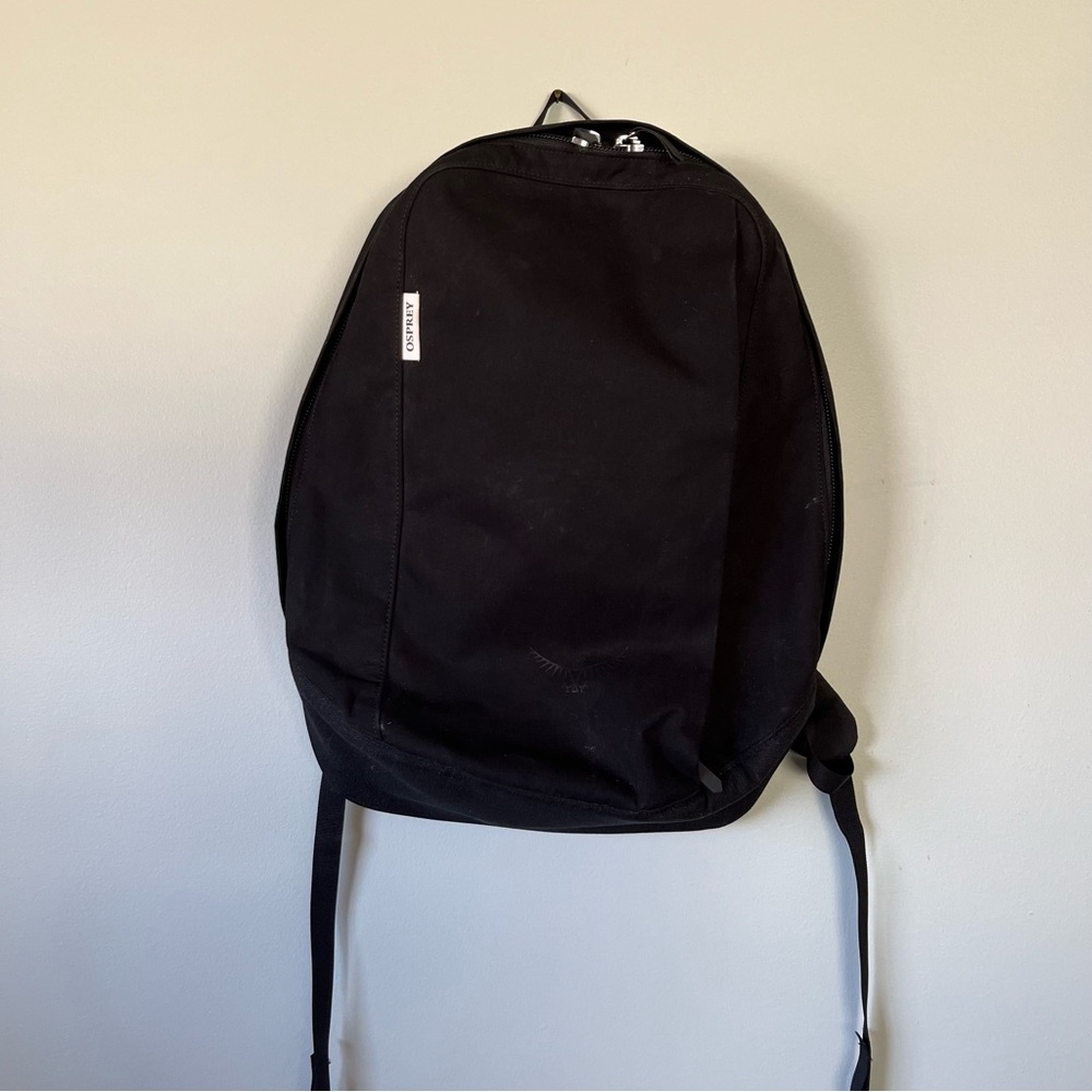 OSPREY Large Day Backpack
